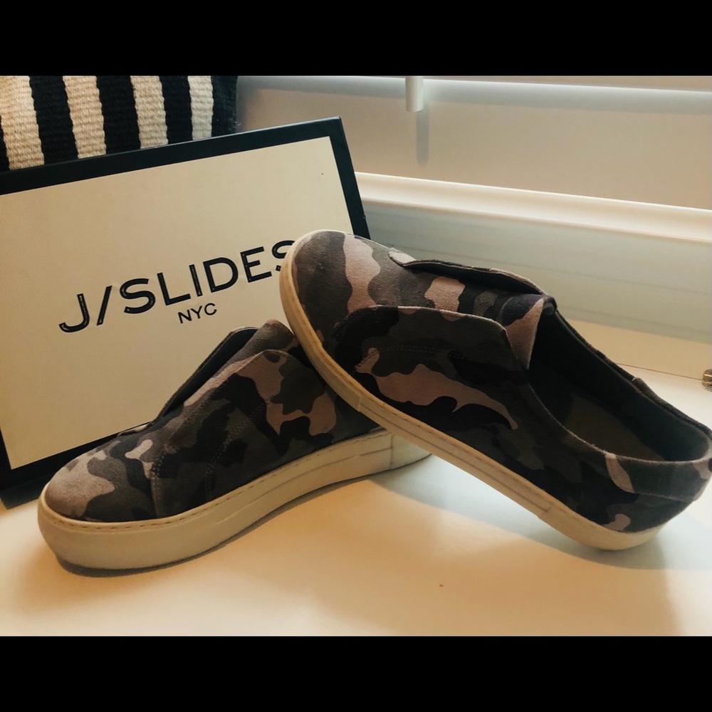 J Slides Grey Camo Alara Suede Slides - image 3